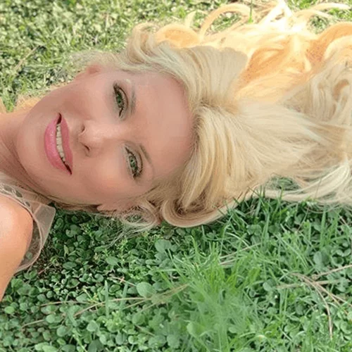 Ελένη Μενεγάκη | Το μοιραίο βλέμμα της στη νέα φωτογραφία που ανέβασε και πρέπει να δεις