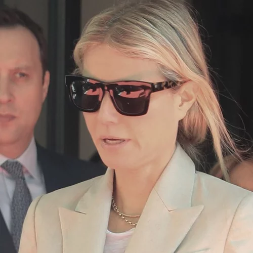 Ντύσιμο για ταξίδι με πλοίο; Δες τι φόρεσε η Gwyneth Paltrow