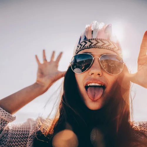 Πώς θα αποφύγεις να χαλάσει το μακιγιάζ σου από τα γυαλιά ηλίου (στην περιοχή της μύτης σου κυρίως)