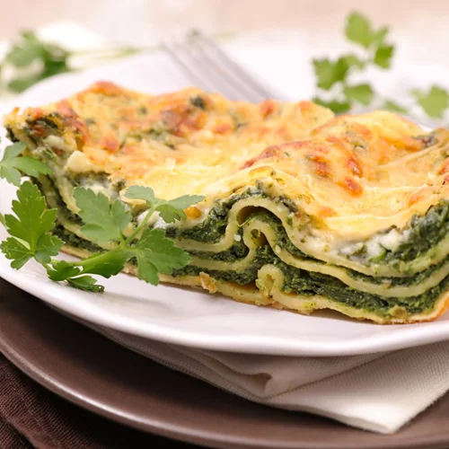 Λαζάνια με σπανάκι και φέτα | Η πιο νόστιμη συνταγή ζυμαρικών για το μεσημεριανό σου
