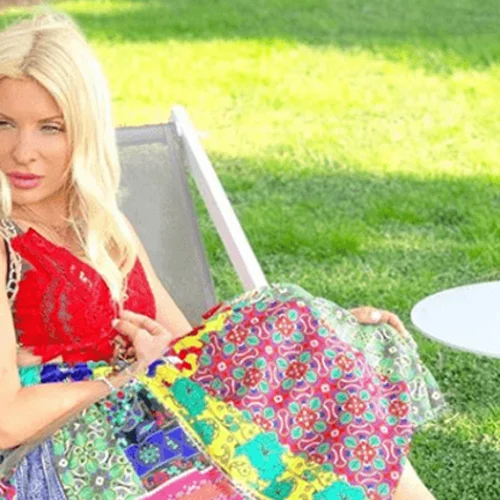 Ελένη Μενεγάκη | Η εντυπωσιακή φωτογραφία, κλείνοντας το τριήμερο του Αγίου Πνεύματος