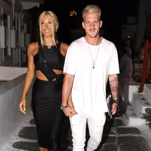 Ιωάννα Τούνη | Με τον σύντροφό της στην παραλία!