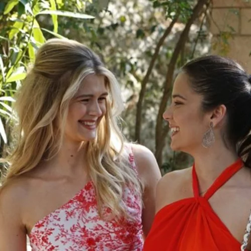 Αμαλία και Αλεξάνδρα Κωστοπούλου | Διακοπές στο εξοχικό τους στην Πάτμο