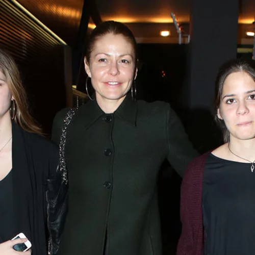 Τζένη Μπαλατσινού | Έφτασε στην Αθήνα η κόρη της για τον γάμο (φωτογραφία)