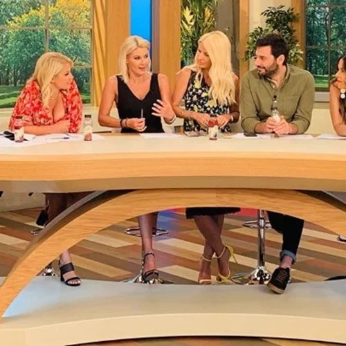 Ελένη Μενεγάκη | Το τεχνικό πρόβλημα στον αέρα της εκπομπής & η παρατήρησή της