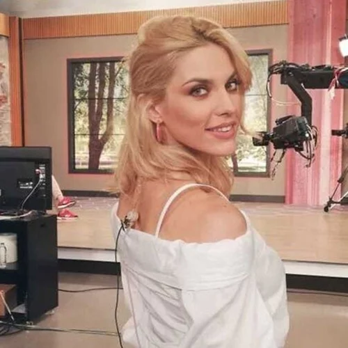 Μαντώ Γαστεράτου | Η συγκίνηση για την εγκυμοσύνη on air & τα δώρα από τον Πέτρο Κωστόπουλο