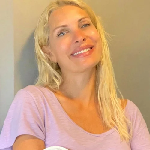 Ελένη Μενεγάκη | Ποζάρει αγκαλιά με την κόρης της, Μαρίνα, με αφορμή τη γιορτή της!