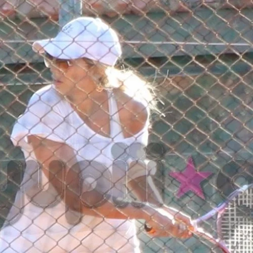 Κωνσταντίνα Σπυροπούλου | Δες τη να παίζει τένις στο Καβούρι