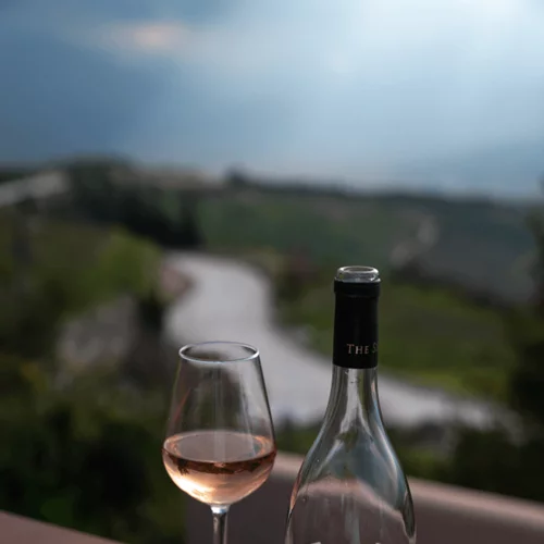 SEMΕLI DELEAR 2018: Ένα βραβευμένο κρασί κάνει τη διαφορά στο τραπέζι σου