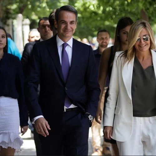 Μαρέβα Μητσοτάκη | Δες την εμφάνισή της στην ορκωμοσία του Κυριάκου Μητσοτάκη