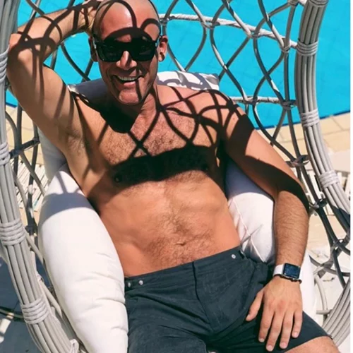 Αντίνοος Αλμπάνης | Η δημόσια αποκάλυψη για τις χημειοθεραπείες που κάνει