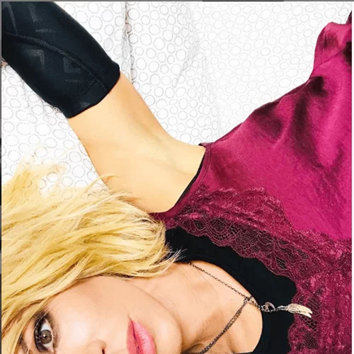 Mπορείς να αναγνωρίσεις την ηθοποιό στη φωτογραφία μετά την μεγάλη αλλαγή στα μαλλιά της;