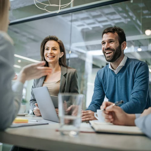 Πώς ο διπλανός σου επηρεάζει την ποιότητα της δουλειάς σου στο γραφείο