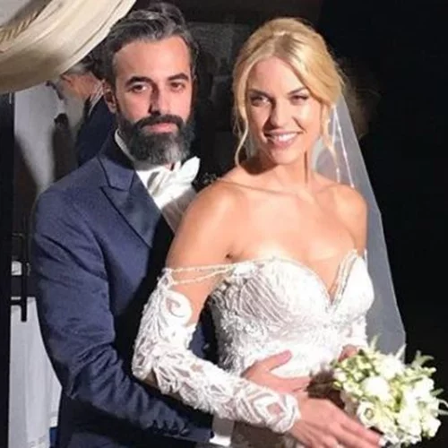 Μαντώ Γαστεράτου | Παραδέχθηκε ότι είναι έγκυος! Ο τρόπος που το έμαθε & η ανακοίνωση στον σύζυγό της