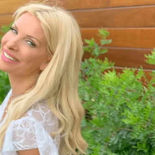 Ελένη Μενεγάκη | Ποιοι φεύγουν & ποιοι έρχονται στην εκπομπή της;