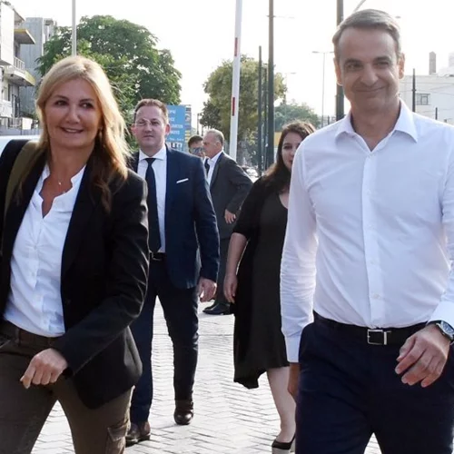 Mαρέβα Μητσοτάκη | Η φωτογραφία με τα παιδιά της & το τρυφερό μήνυμα