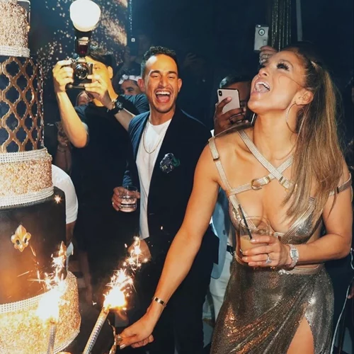 Το λαμπερό πάρτι  της Jennifer Lopez για τα 50α γενέθλια της