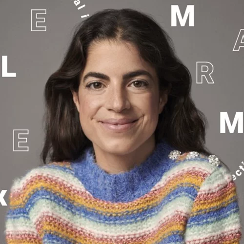 Leandra Medine: Το νέο hashtag της σε προκαλεί να ντυθείς στο σπίτι