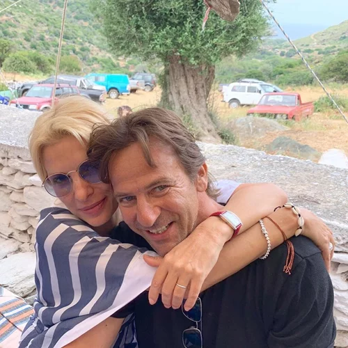 Ελένη Μενεγάκη | Γκουρμέ εστιατόριο στην Αθήνα μαζί με τον σύζυγό της το νέο επαγγελματικό της βήμα;