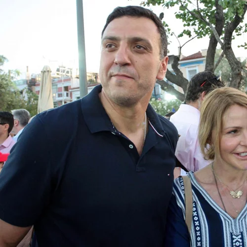 Τζένη Μπαλατσινού | Οι ευχές στον Βασίλη Κικίλια και το τρυφερό στιγμιότυπο