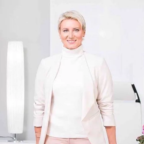 Νατάσα Παζαΐτη | Φωτογραφίζει την πανέμορφη κόρη της, Αλίκη!