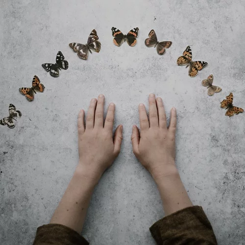 Haim Ginott: Τα παιδιά είναι σαν το υγρό τσιμέντο. Οτιδήποτε πέφτει πάνω τους, αφήνει αποτύπωμα