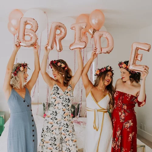 Πώς θα οργανώσεις το τέλειο bachelorette για την κολλητή σου;