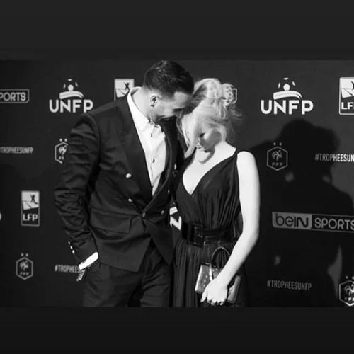 O πρώην σύντροφος της Pamela Anderson ξεσπά κατά της