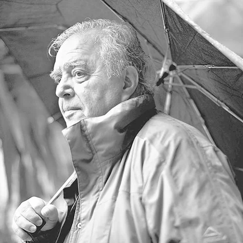 Πέθανε ο σκηνοθέτης Σταύρος Τσιώλης