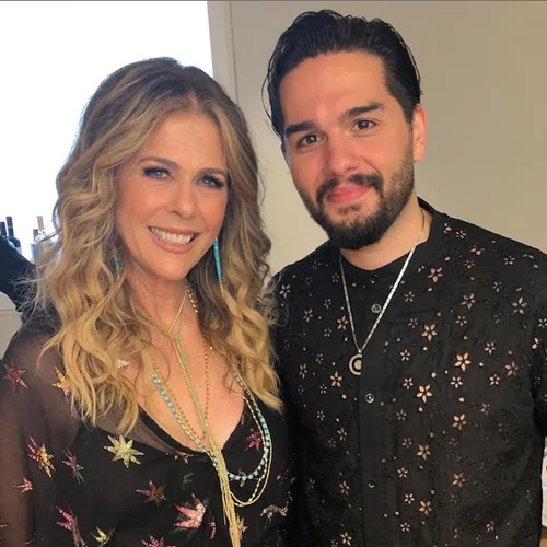 Rita Wilson | Το ντουέτο της συζύγου του Tom Hanks με τον Χρήστο Μάστορα (vid)