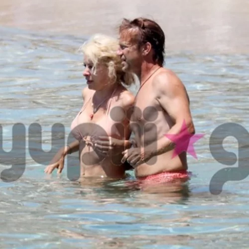 Ελένη Μενεγάκη - Μάκης Παντζόπουλος | Οι βουτιές στην Μύκονο!