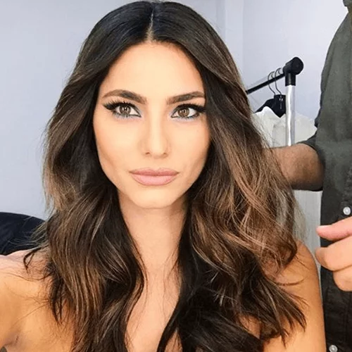 Η Ηλιάνα Παπαγεωργίου απαντά στην κριτική για την ατέλεια πάνω της με τον καλύτερο τρόπο