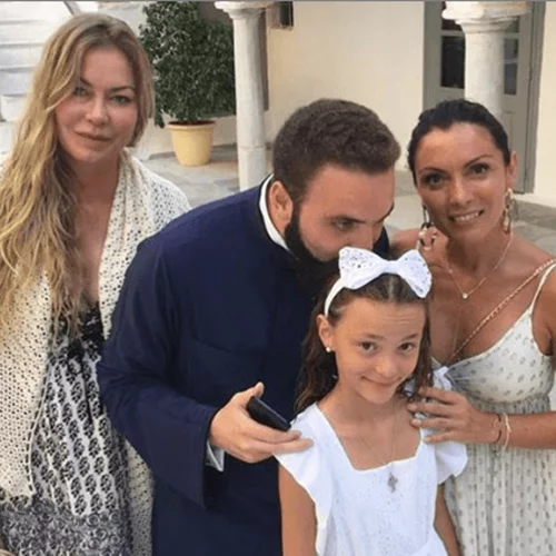 H Αλεξάνδρα Πασχαλίδου βάφτισε την 11χρονη κόρη της Μελίνα