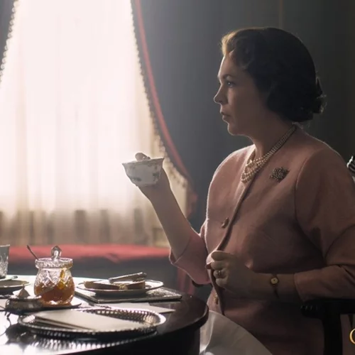 The Crown 4 | Οι ανακρίβειες και οι αλήθειες για τον πρίγκιπα Φίλιππο