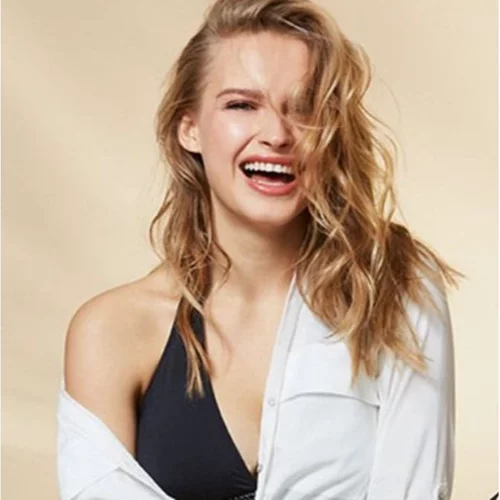 10 tops που πρέπει να αποκτήσεις αυτή τη σεζόν