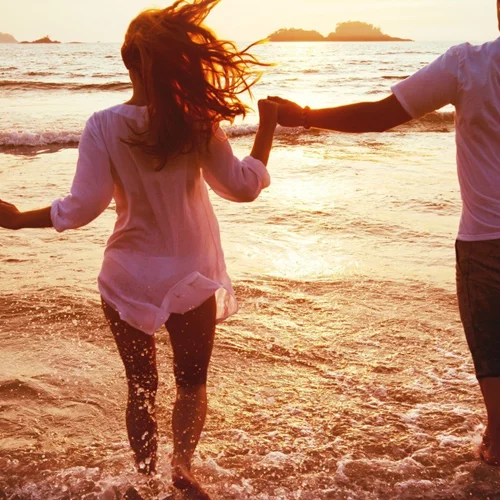 Ερωτικές προβλέψεις Αυγούστου 2019 | Πώς θα εξελιχθεί για κάθε ζώδιο ο τελευταίος μήνας του καλοκαιριού;