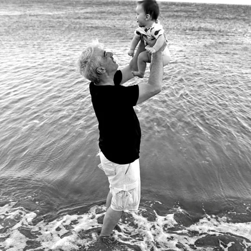 Σίμος Κεδίκογλου - Ελισάβετ Κατσαμάκη | Το πρώτο καλοκαίρι με τον 8 μηνών γιο τους! (pics)