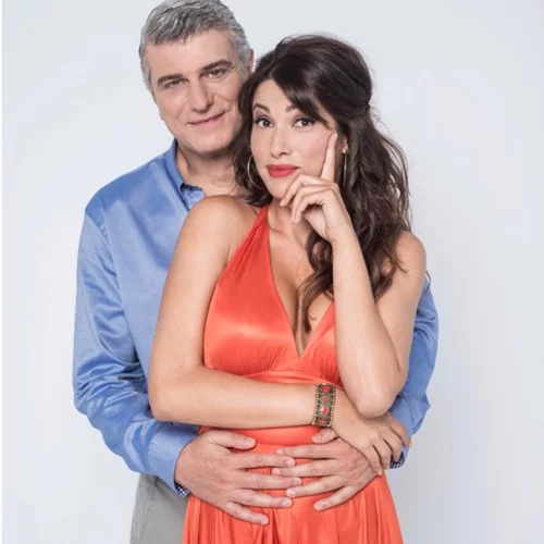 Κλέλια Ρένεση | Η επιστροφή της στη "Μουρμούρα" τρεις μήνες αφότου γέννησε