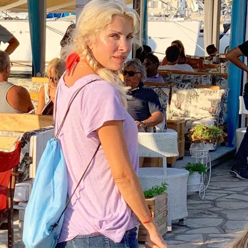 Ελένη Μενεγάκη | Η selfie χωρίς φίλτρα με τις κόρες της από τις διακοπές τους!