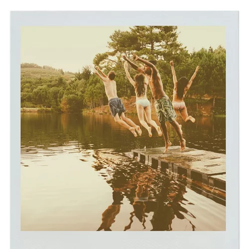 Μπορεί το Instagram μας να παραμείνει πιο καλοκαιρινό και αληθινό