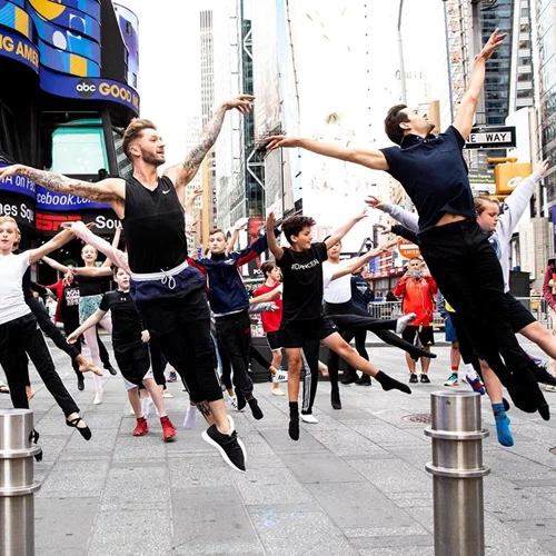Έτσι απάντησαν οι χορευτές μπαλέτου στην παρουσιάστρια που χλεύασε τον πρίγκιπα George