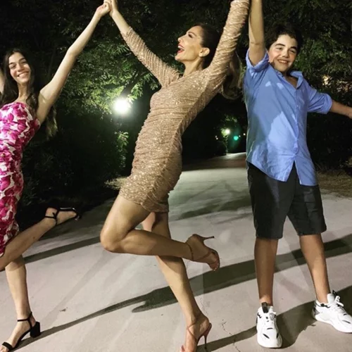 Δέσποινα Βανδή | Το video με τον γιο και την κόρη της!