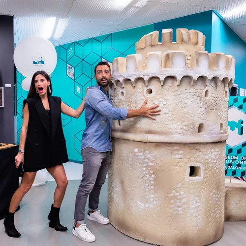 Το Μουσείο Ψευδαισθήσεων της Αθήνας κλείνει ένα χρόνο και το γιορτάζει με μία ανακοίνωση που περιμέναμε από καιρό