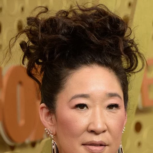 Η Sandra Oh συζητά για την έλλειψη διαφορετικότητας στο Killing Eve και για τη μάχη που έδινε για τον χαρακτήρα της στο Grey's Anatomy