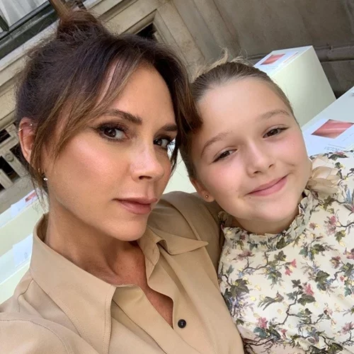 Η Victoria Beckham και η κόρη της Harper σε μία "Posh Spice" στιγμή