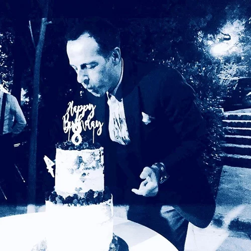 Γενέθλια για τον Άρη Καβατζίκη! Δες ποιοι βρέθηκαν στο πάρτι του