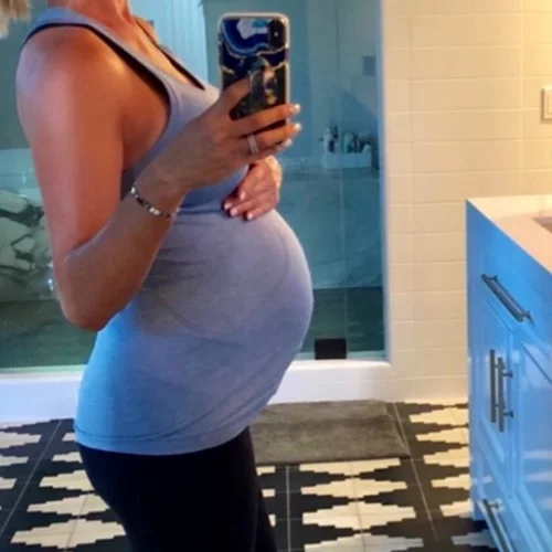 New baby on board | Παρουσιάστρια έγινε μαμά για τέταρτη φορά!