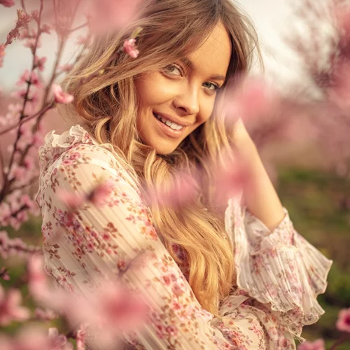 Τέλεια νύχια και χείλη κάθε μέρα, όλη μέρα: Τι πρέπει να έχεις μέσα στην τσάντα σου