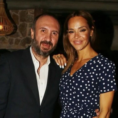 Φώτος Πιττάτζης | Η φημολογούμενη σχέση του με την κόρη του Μπερλουσκόνι αφού χώρισε με την Νικολέττα Καρρά!