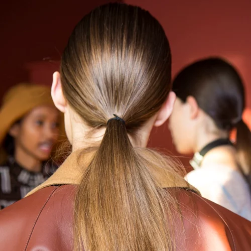 Πώς θα πετύχεις το τέλειο χτένισμα, σαν αυτά που βλέπεις στα catwalks